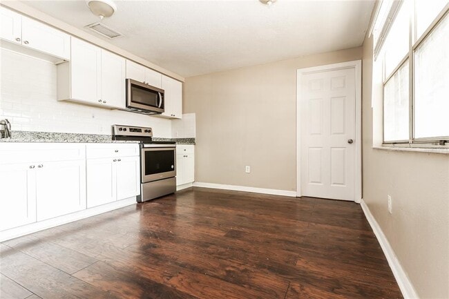 Building Photo - 6425 Pueblo Ave