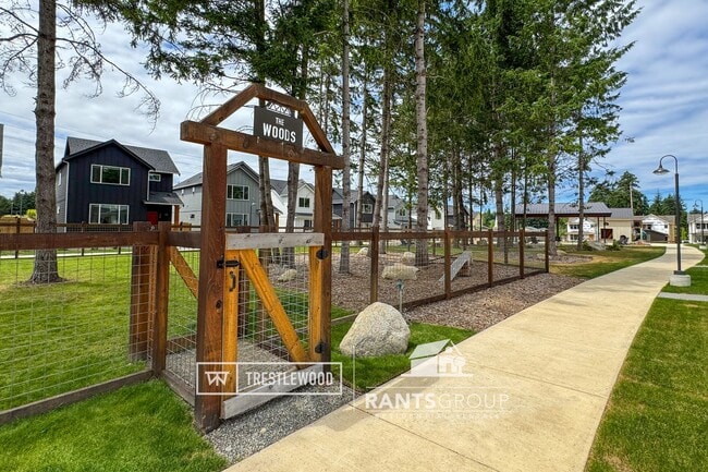Building Photo - Brand New! Modern 1 Bed in Trestlewood – W...