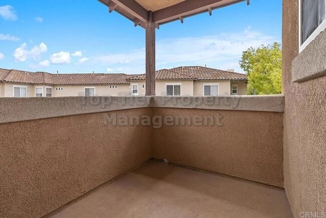 Building Photo - ***Beautiful Like-New 2 bed / 2.5 bath / 1...