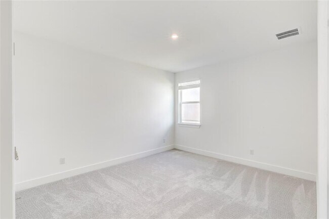 Building Photo - 1832 Asti Ln