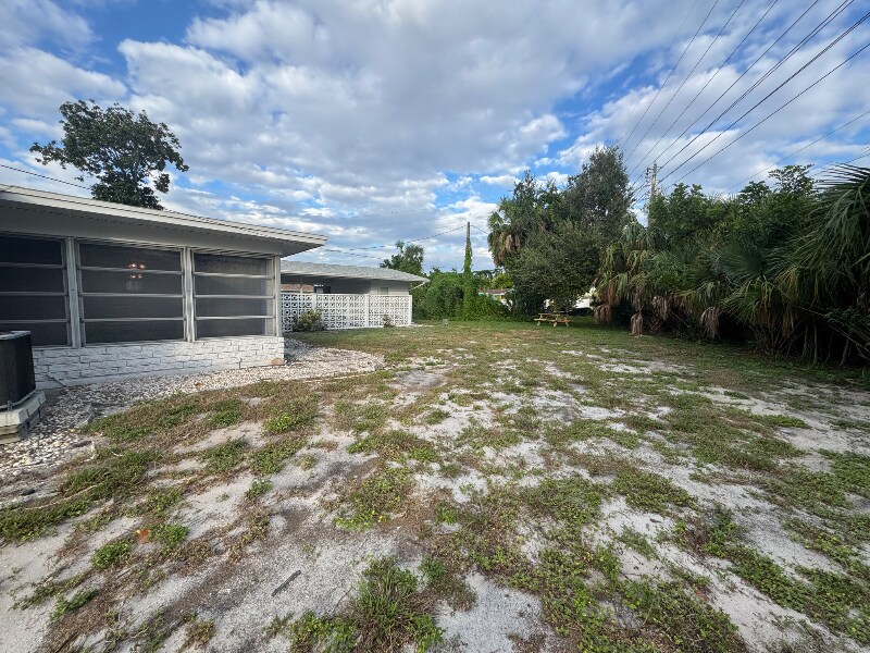 Building Photo - 5290 38th Way S