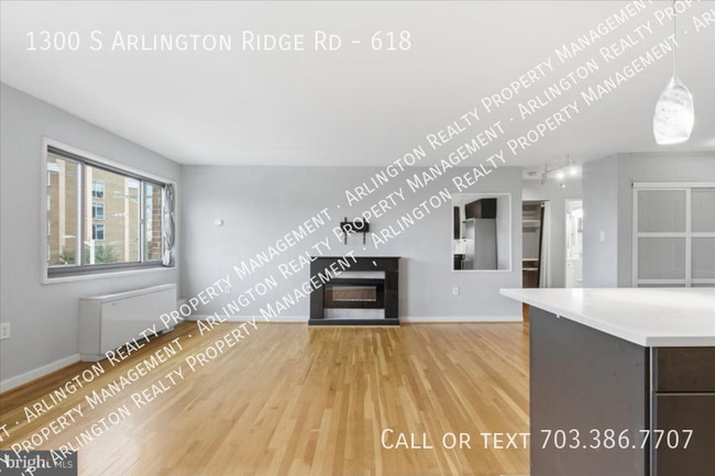 Building Photo - 1300 S Arlington Ridge Rd