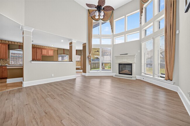 Building Photo - 9735 Lansing Meadows Dr