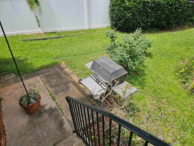 Building Photo - 625 Challedon Dr