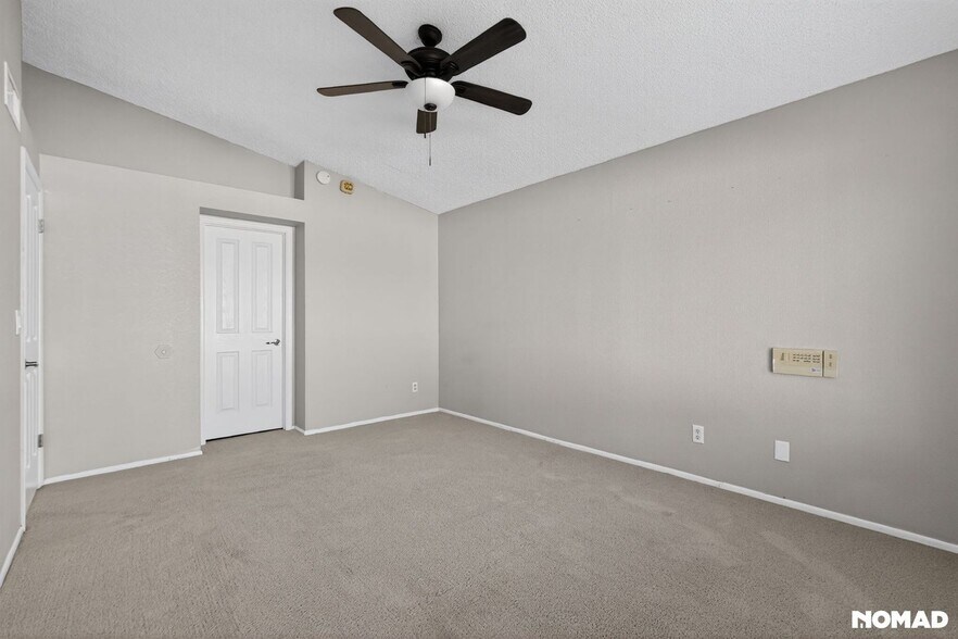 Building Photo - 4640 E Piedmont Rd