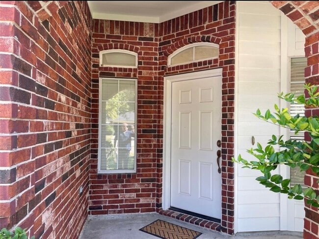 Building Photo - 6122 Sandy Valley Dr