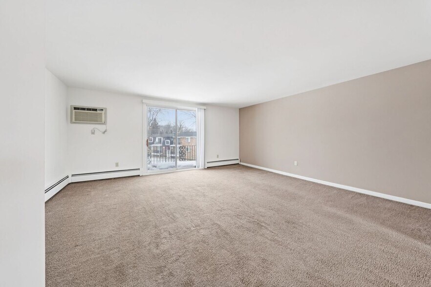 Building Photo - 4 Losson Garden Dr