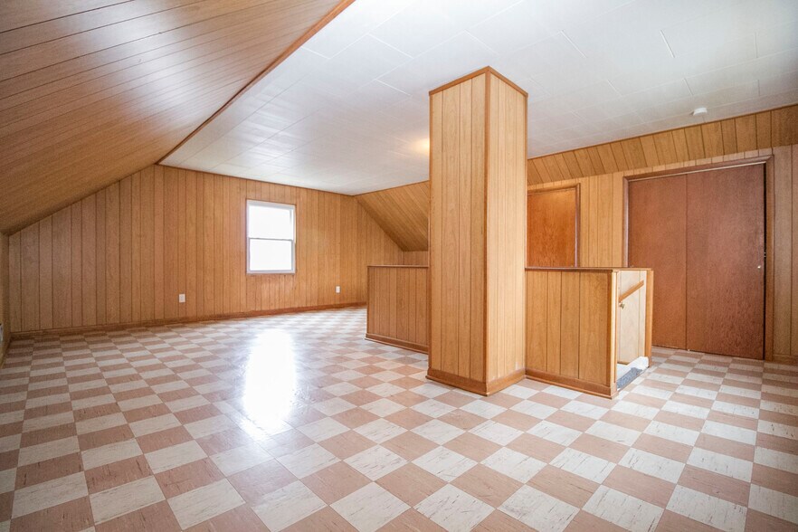 Building Photo - 25 Willamont Rd