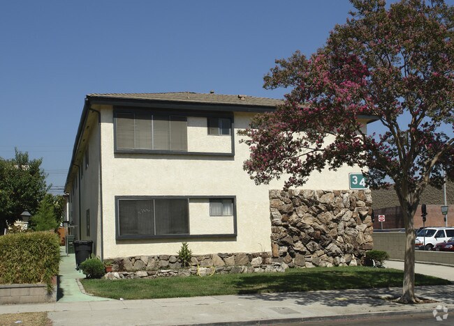 Building Photo - 34 N 2nd St