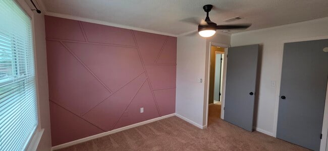 Building Photo - 4011 Pinnacle Way