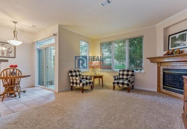 Building Photo - 8345 S Garland Cir