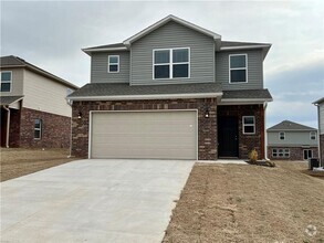 Building Photo - 3 bed 2.5 bath house