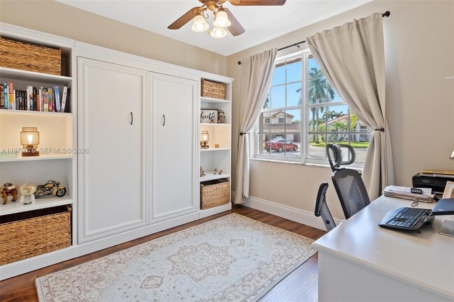 Building Photo - 1533 Cardinal Way