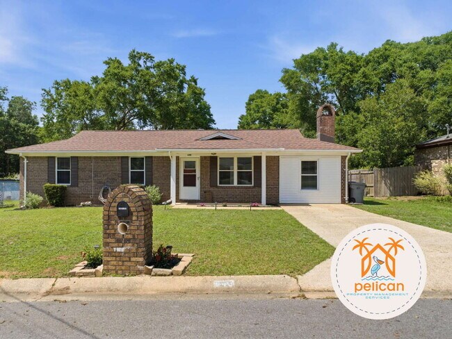 Building Photo - "Charming 3-Bedroom Retreat on Deedra Avenue - Spacious Living at 1325 Sq Ft in Pensacola!"