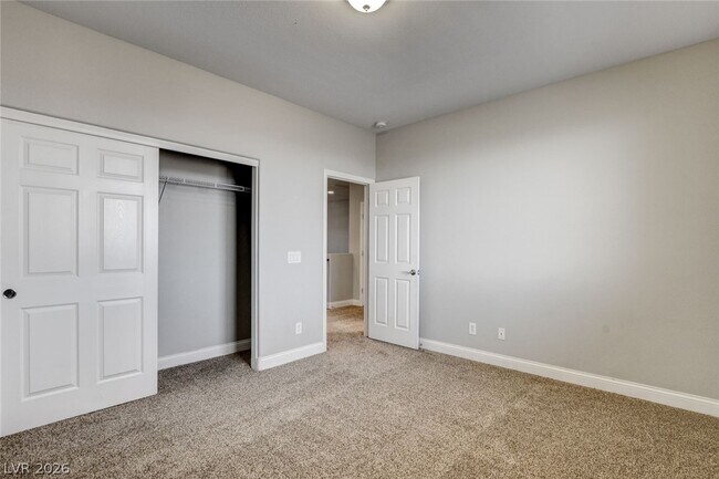 Building Photo - 7116 Boomer Beach St