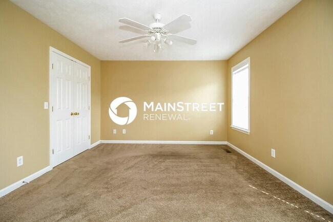 Building Photo - 3 Bedroom Pet-Friendly Home in La Vergne, TN with Main Street Renewal