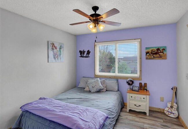 Building Photo - 4 Bed 4 Bath Home in District 20!!!