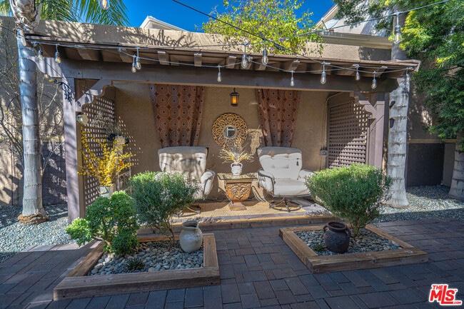Building Photo - 27887 Skycrest Cir Dr