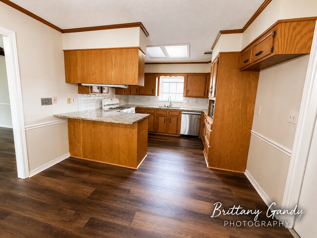 Building Photo - Rental Property on Frierson