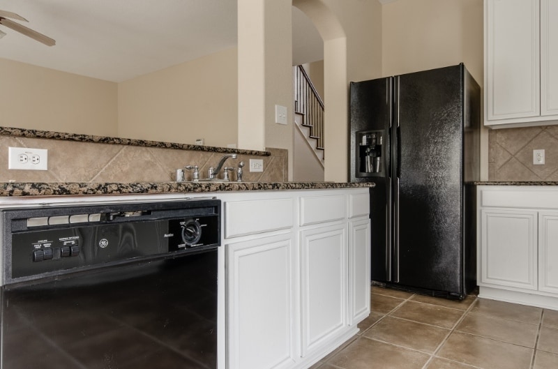 Building Photo - 249 Niagara Falls Dr