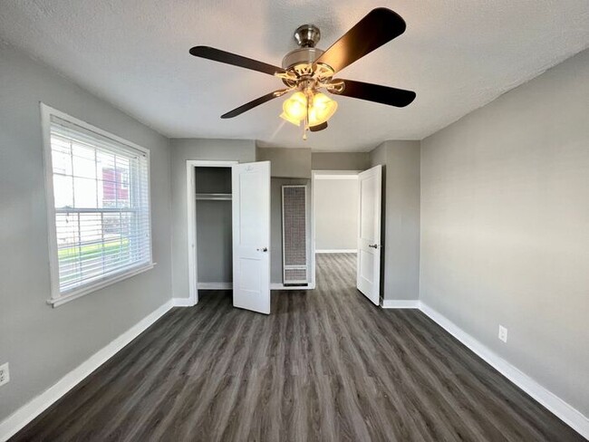 Building Photo - Now Leasing- 1 bed/ 1bath Midtown