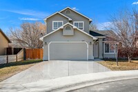 Building Photo - Welcome to Star! Great location 3 bed 2.5 ...