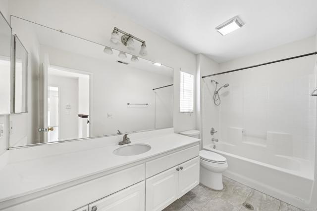 Building Photo - 1242 Via Contessa
