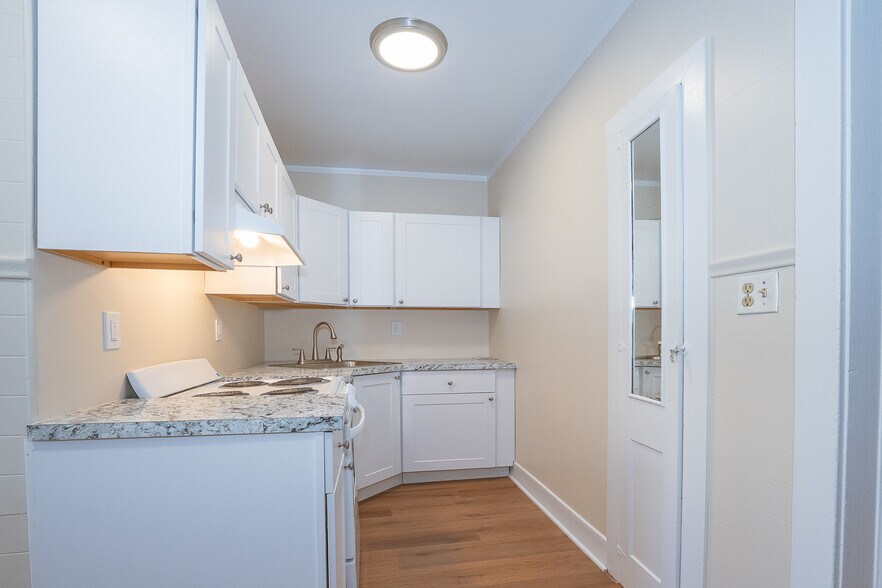 Building Photo - 238 Delmont Ave