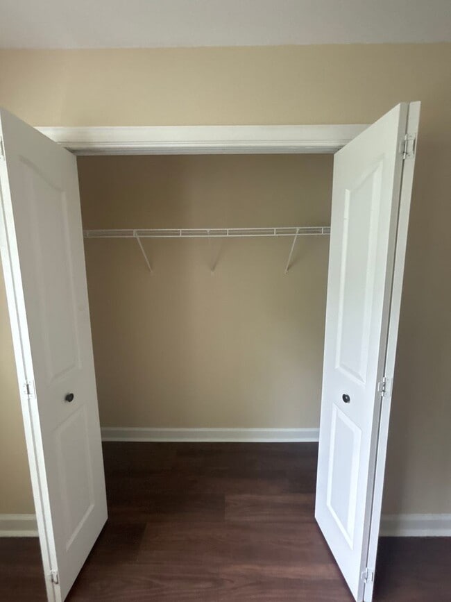 Building Photo - Spacious 4-Bedroom Home Near Base – No Tun...