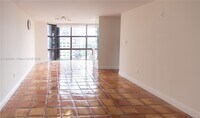 Building Photo - 6423 Collins Ave
