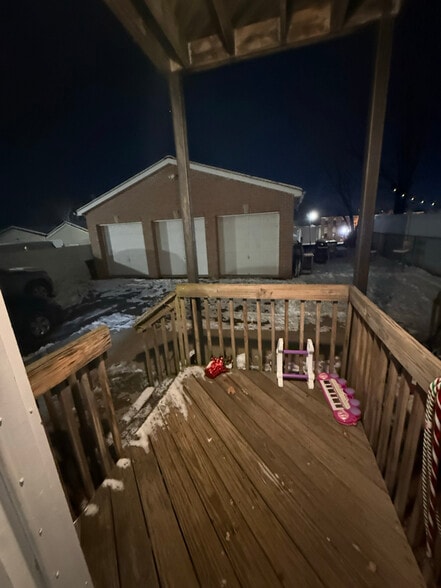 Building Photo - 293 E 29th St