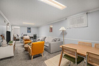 Building Photo - Golden Duplex > Unit is fully furnished feels like NEW!