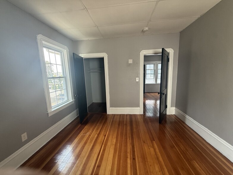 Building Photo - 45-47-47 Shawmut St