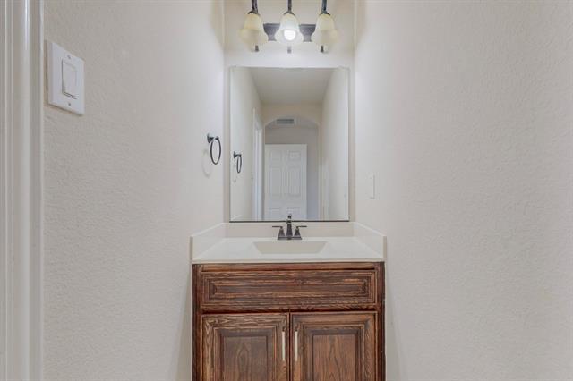 Building Photo - 14105 Sugar Hill Dr