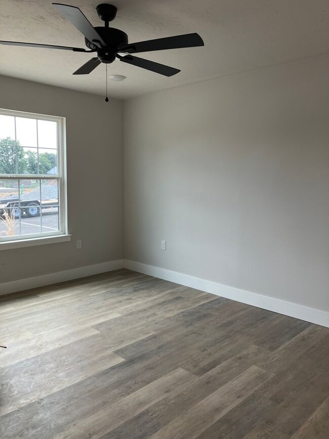 Building Photo - NEW 3 bed/2.5 bath townhome rentals in SPRING GROVE SCHOOL DISTRICT - LEASING SPECIALS