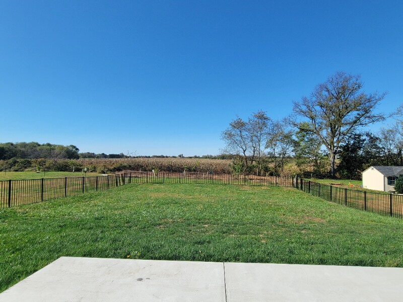 Building Photo - 10054 Roulette Dr