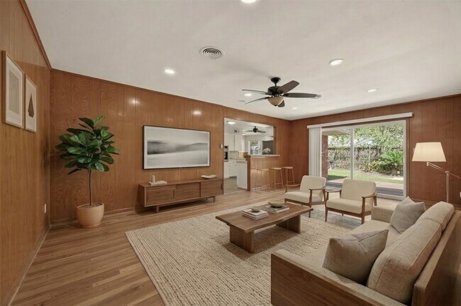 Building Photo - 5646 Hazen St