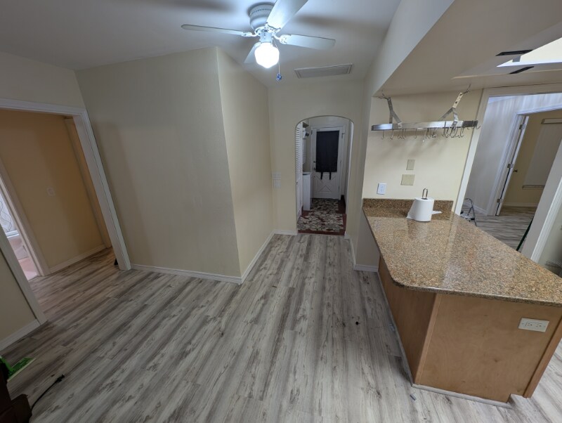 Building Photo - 557 Wilkie St
