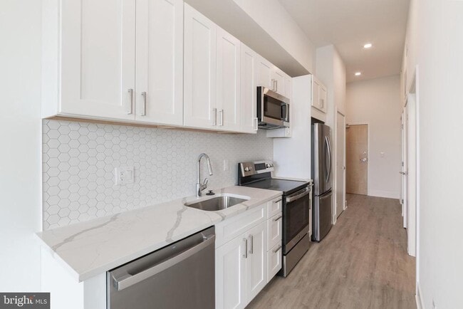 Building Photo - 1622 Point Breeze Ave