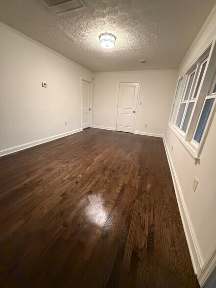 Building Photo - 2368 Jernigan Pl SE