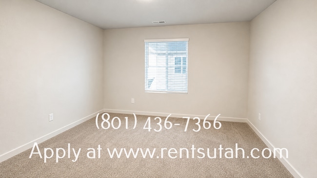 Building Photo - 1794 N 1260 E