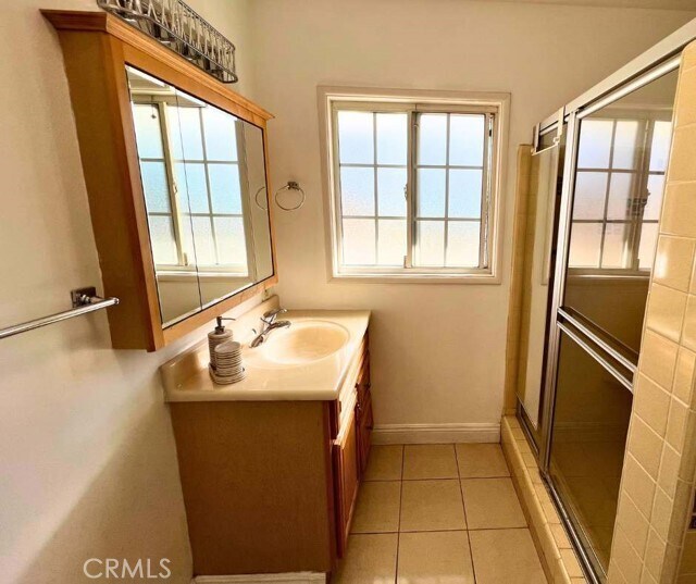 Building Photo - 1624 Glenmont Dr