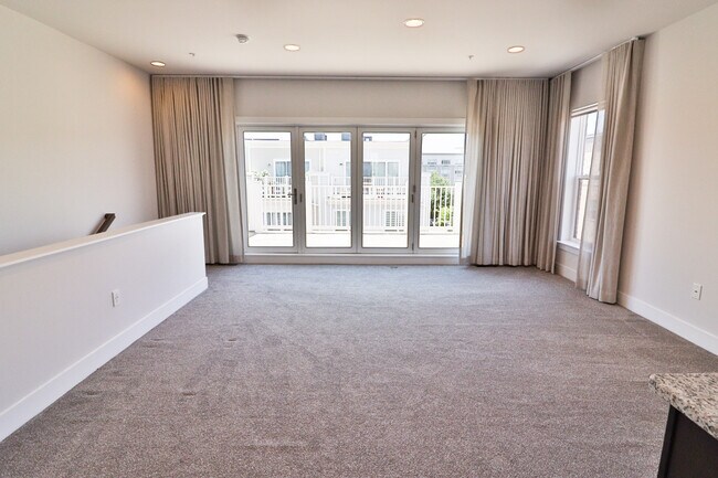 Building Photo - 1424 Piccard Dr