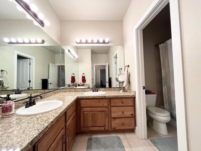 Building Photo - 2035 Quartzridge Dr