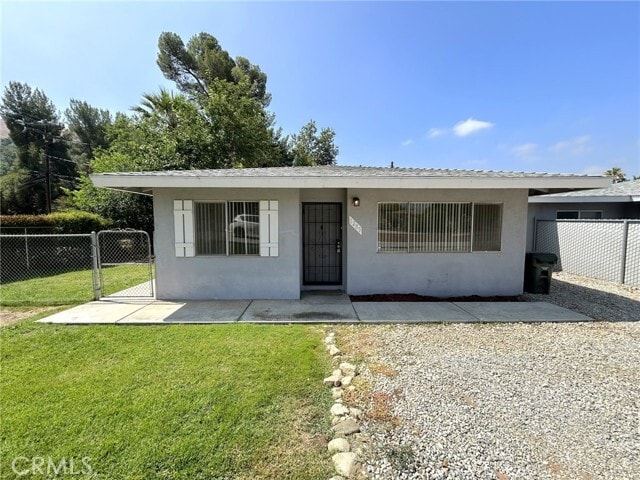 Primary Photo - 1285 Garnet St