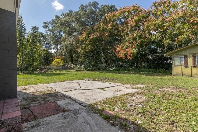 Building Photo - 1404 N Garfield Ave