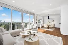 Building Photo - 3600 Montrose-ID009.2