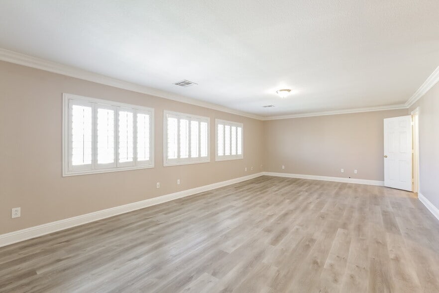 Building Photo - 6558 Candy Apple Cir