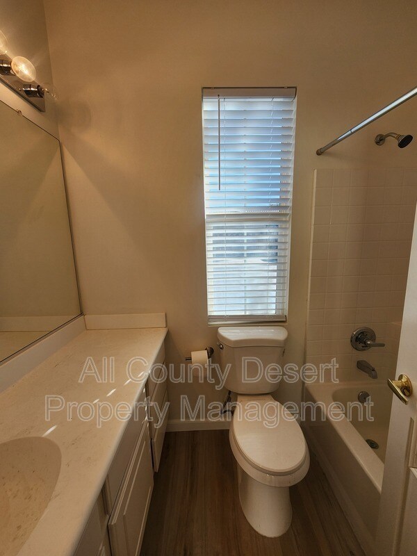 Building Photo - 82630 Redford Way