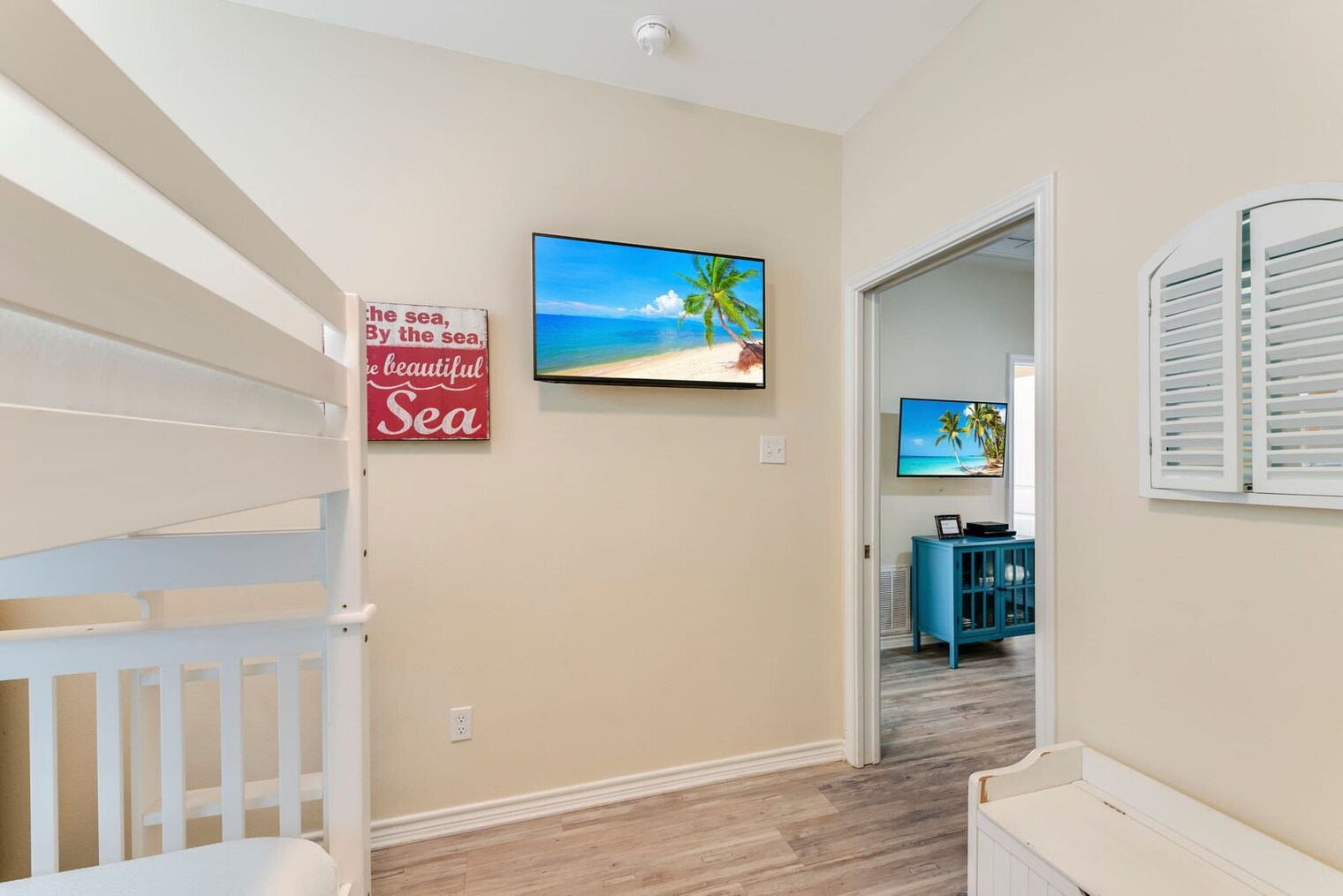 Building Photo - 15213 Beach Way Dr